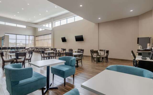 MainStay Suites Bricktown - near Medical Center