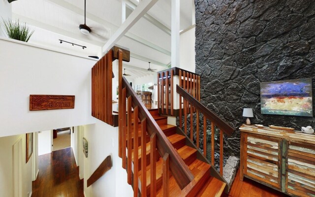 Punahele 3 Bedroom Home by RedAwning