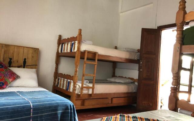 Hostal Antigueño - Hostel