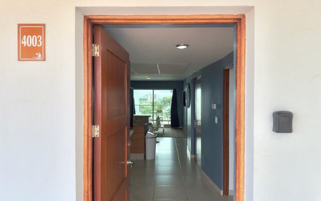 Costa Veleros Apartments