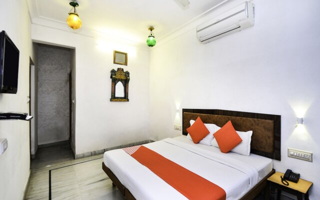OYO 10704 Hotel Lake Haveli