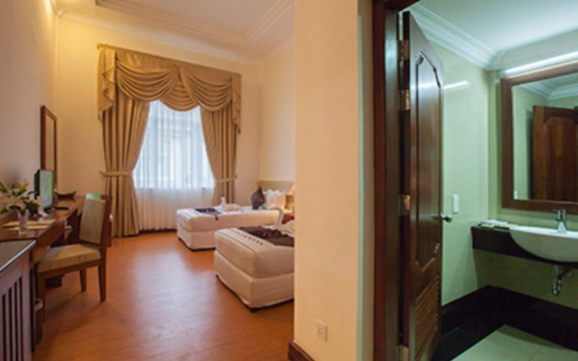Grand Amara Hotel