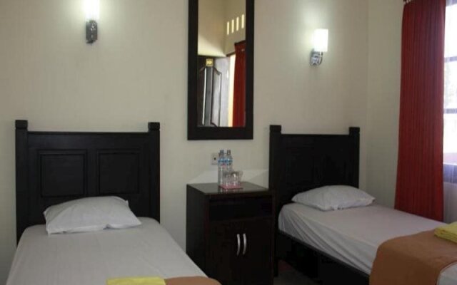 Batu Layar Hotel