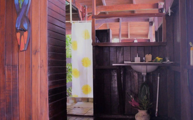 The Lookout Inn Lodge