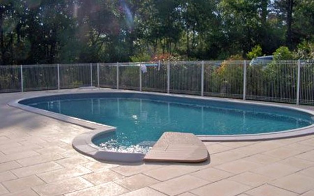 House With 2 Bedrooms in Saint-saud-lacoussière, With Wonderful Lake V