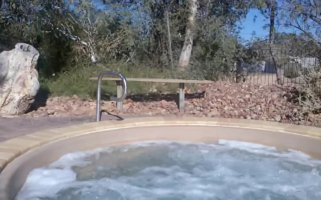 Longreach Tourist Park - Caravan Park