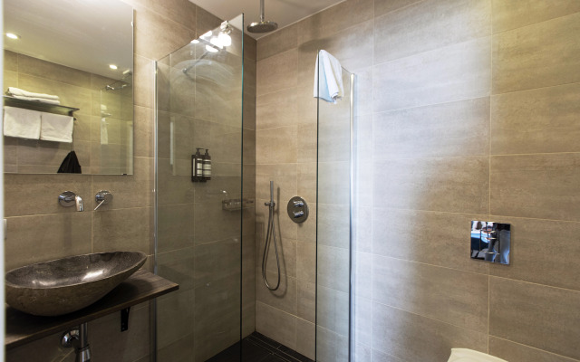 Quentin England Hotel