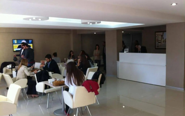 Cinas Hotel