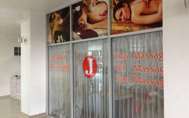 YJ Hotel