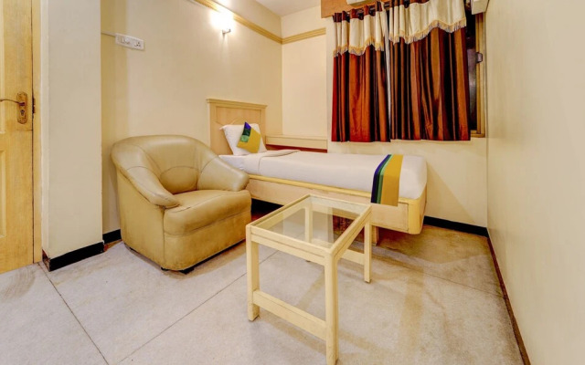 Itsy Hotels Coastal Grand Sathyam