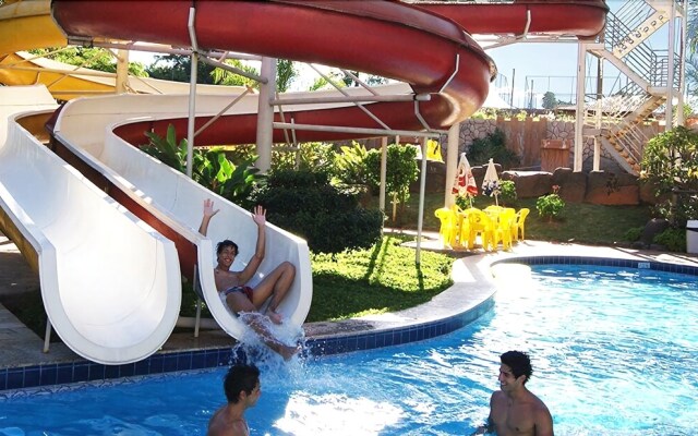 Golden Dolphin Resort Via Caldas
