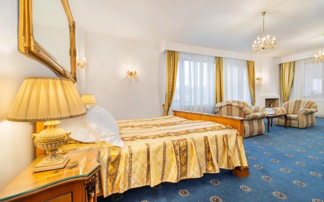 Hotel Aurelius Imparatul Romanilor