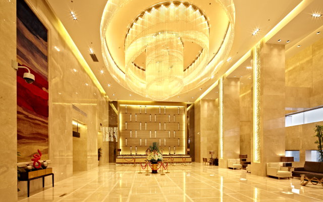 Guangzhou Pearl River International Hotel （Yijing Lu Metro Station）