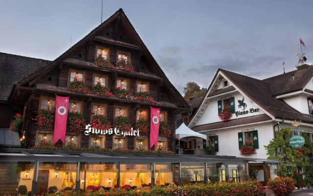 Swiss-Chalet Merlischachen - Historik Chalet-Hotel Lodge