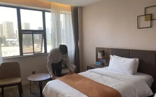 Homeinn Plus Hotel (Kunming  Dashanghui )