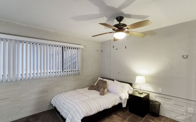 Campus Walk Condo 2 BR by Casago
