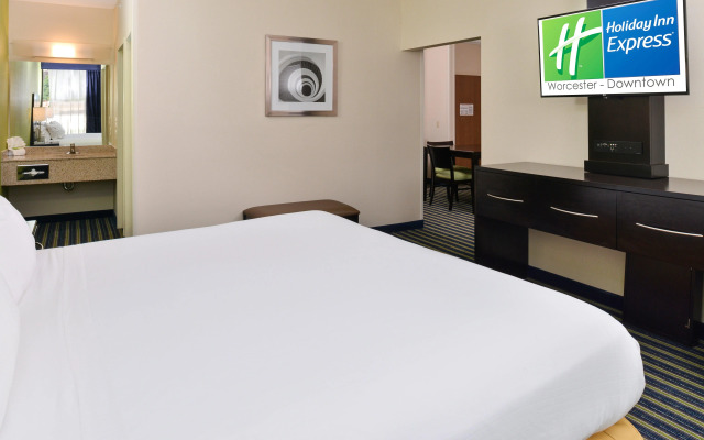 Holiday Inn Express Worcester