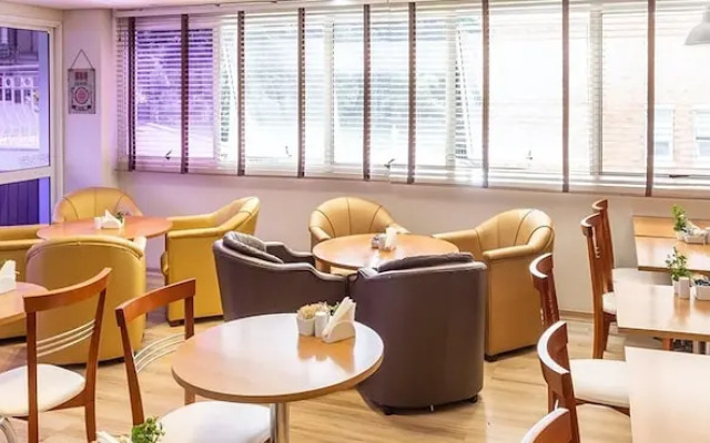 Bela Vista Service Residence