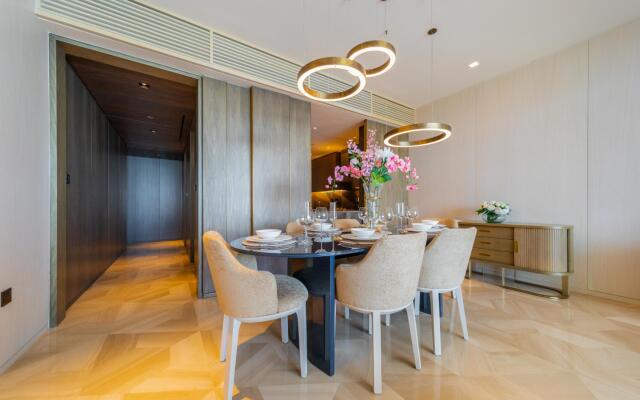 DXB - Five - 31006 - PJ