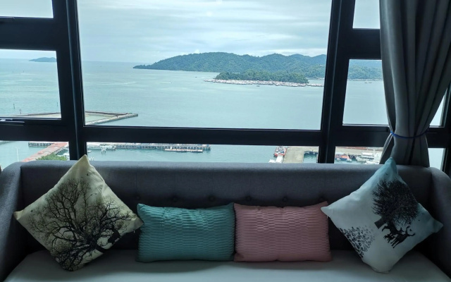 Jesselton Quay Suites