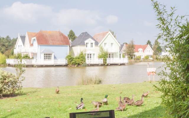 Comfortable House With Dishwasher, Located in Nature Reserve