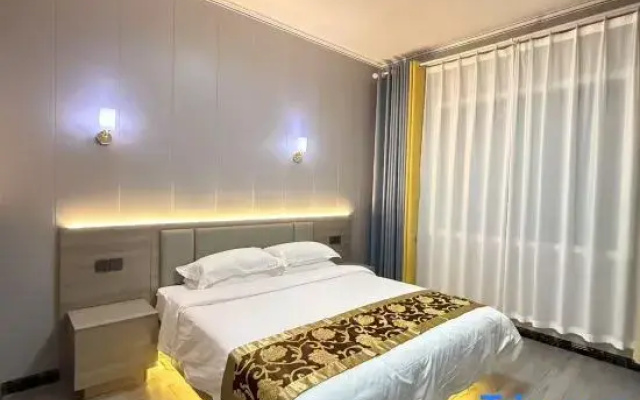 Long County Liangqi Shiguang Homestay (Guanshan Grassland Scenic Area)