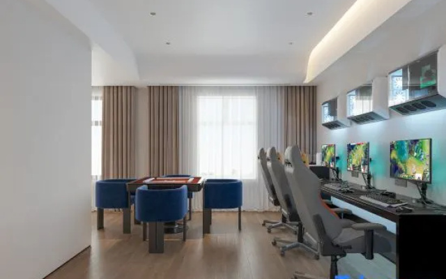 Yiguochao Electric Sports Hotel