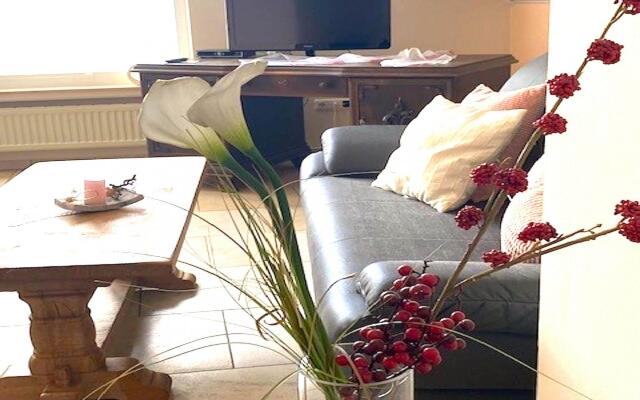 Junkerath Romantic Garden Stay