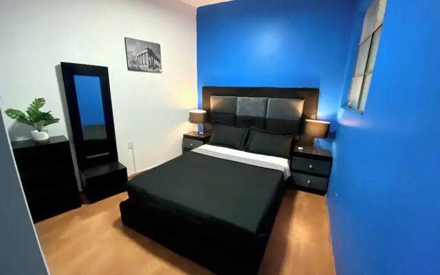 Roomies Hotel - World Trade Center