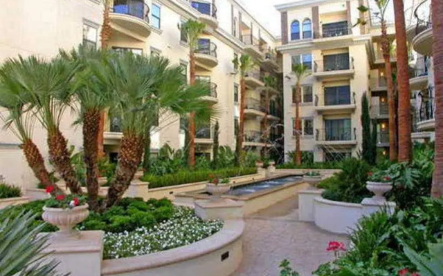 Sunshine Suites at 616 St. Paul