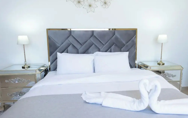 HAPPY SEASON I Amwaj apartment