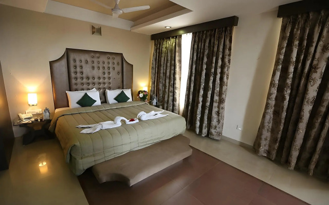 Silver Cloud Hotel & Banquets Ahmedabad