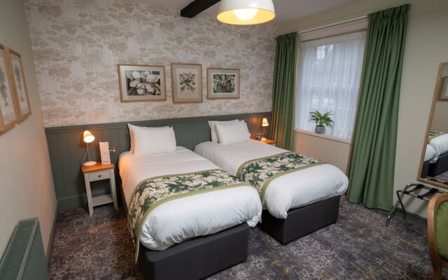 Rockingham Arms by Greene King Inns