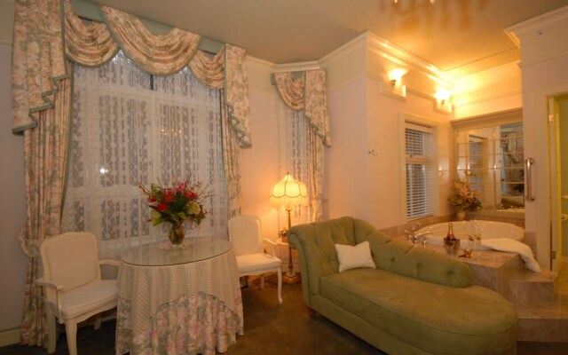 Humboldt House Bed & Breakfast