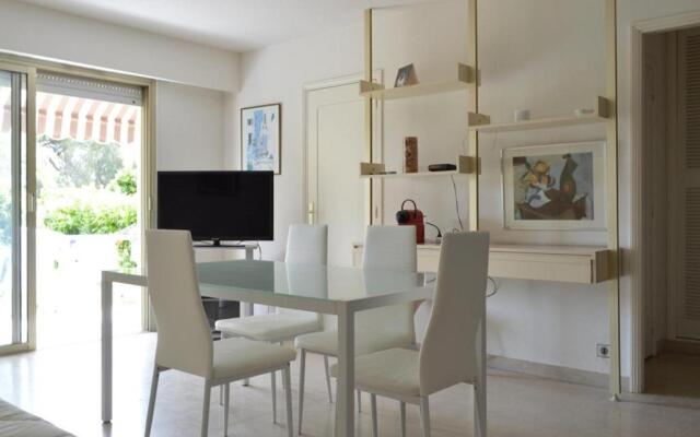 Appartement Juan les Pins, 2 pièces, 4 personnes - FR-1-252-109