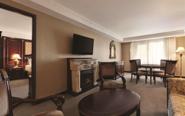 Radisson Hotel Toronto Airport West