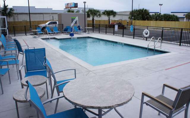 La Quinta Inn & Suites by Wyndham Mobile