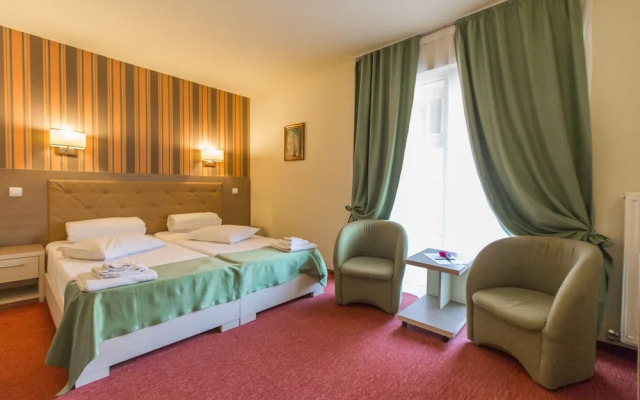 Diana Resort