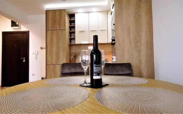 Aleksa Lux apartment Budva