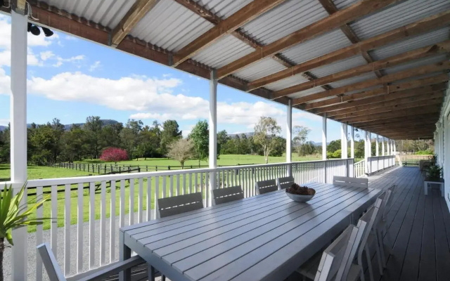 Rivermist - Luxury 6 bedrooms & 6 bathrooms!