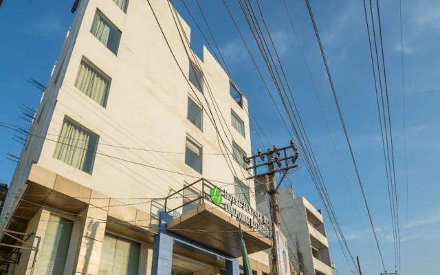Hotel Janhvi International