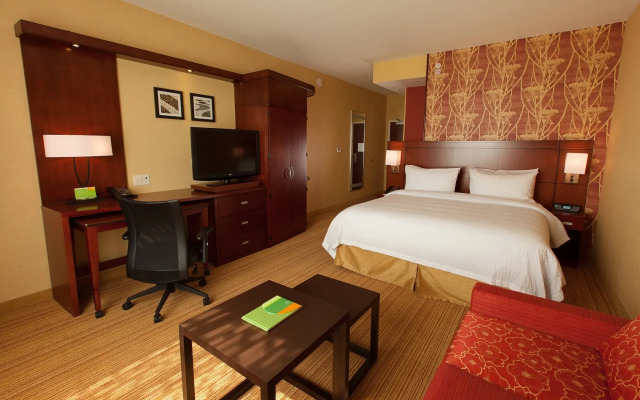 Courtyard Kansas City at Briarcliff