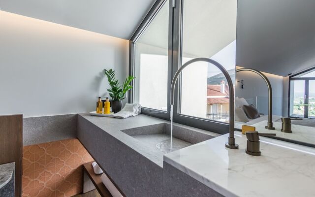 ACRO Upscale Residences