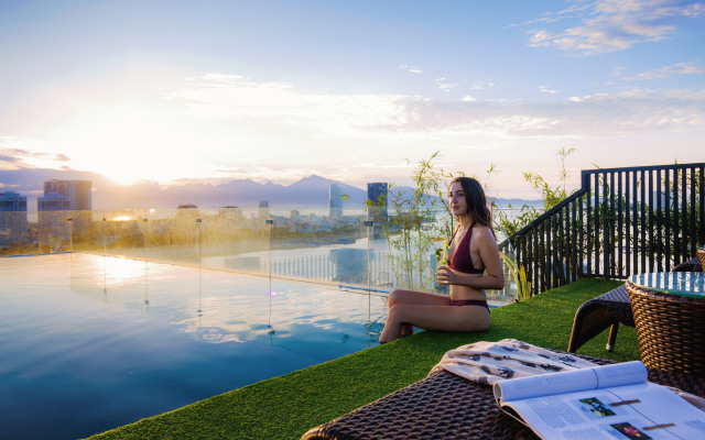 IBIZA Riverfront Da Nang Hotel