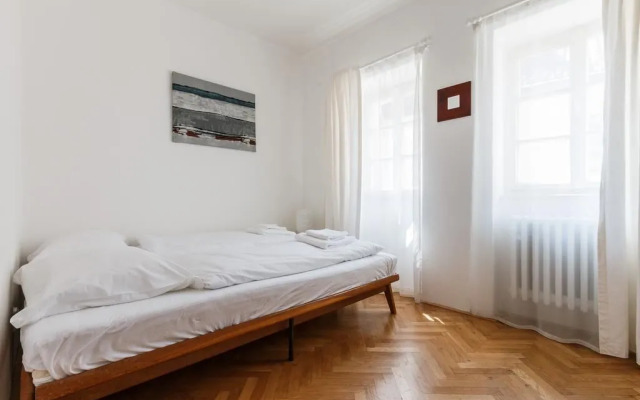 Old Town Charming Apartments