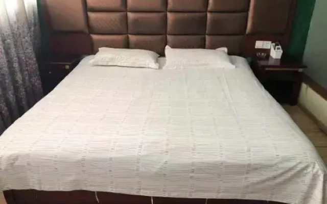 Jiashan guyi hotel