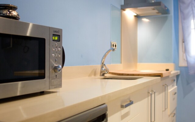 Life Apartments Giralda Suites