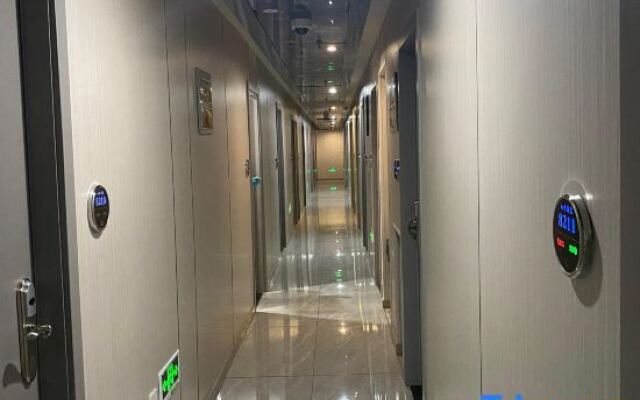 Shanghai Ruyue Fashion Hotel (Gutang Road Subway Station)
