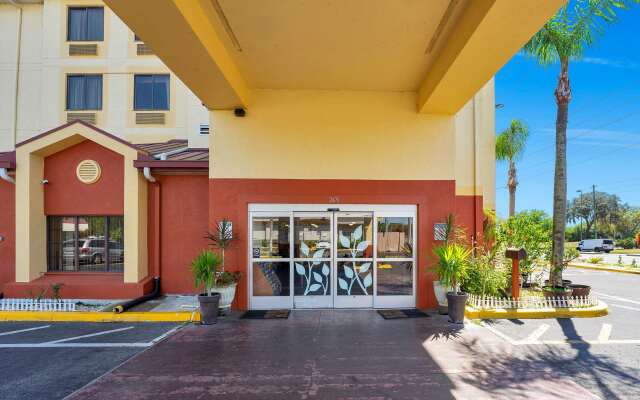 Sleep Inn Leesburg Chain of Lakes