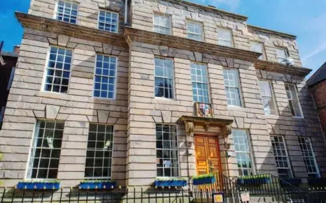 Shan Bala Hotel